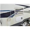 Image 40 : 2014 TERRY 25 FT. PULL BEHIND T/A TRAVEL TRAILER