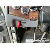 Image 16 : 2000 WESTERN STAR TRIDRIVE TEXAS BED WINCH TRACTOR