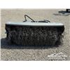 Image 2 : 72 IN. NEW HOLLAND HYD. SWEEPER