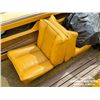 Image 27 : 1975 LARSON V-175 17.5 FT. GLASSPAR INBOARD BOAT
