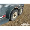 Image 14 : 2001 SOUTHLAND 16 FT. T/A HORSE TRAILER