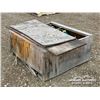 Image 3 : BOX OF ASSORTED TOOLS