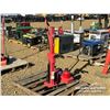 Image 2 : (1) JACK AND (1) STRUT SPRING COMPRESSOR