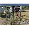 Image 2 : FUEL TANK STAND