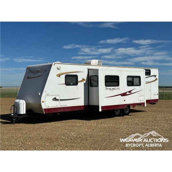 2009 GULF STREAM STREAMLITE 29 FT. T/A TRAILER