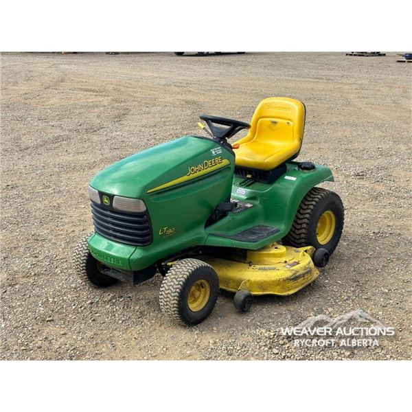 JOHN DEERE LT180 LAWN MOWER