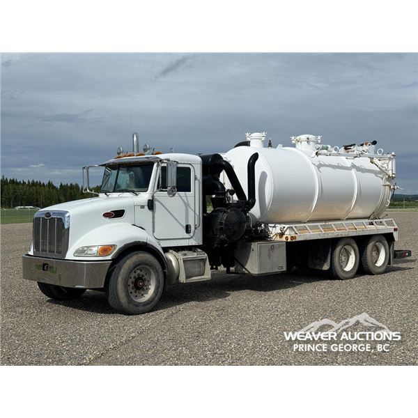 2006 PETERBILT 335 T/A VAC TRUCK