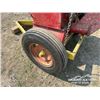 Image 10 : FARM KING 180 FM ROLLER MILL