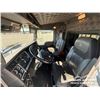 Image 23 : 2022 KENWORTH T800 TRI DRIVE LOG TRUCK