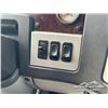 Image 16 : 2020 FREIGHTLINER 122SD TRI DRIVE TRUCK TRACTOR