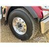 Image 66 : 2020 FREIGHTLINER 122SD TRI DRIVE TRUCK TRACTOR