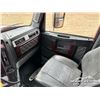 Image 10 : 2020 FREIGHTLINER 122SD T/A SLEEPER TRUCK TRACTOR