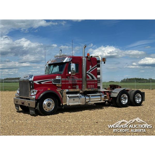 2020 FREIGHTLINER 122SD T/A SLEEPER TRUCK TRACTOR