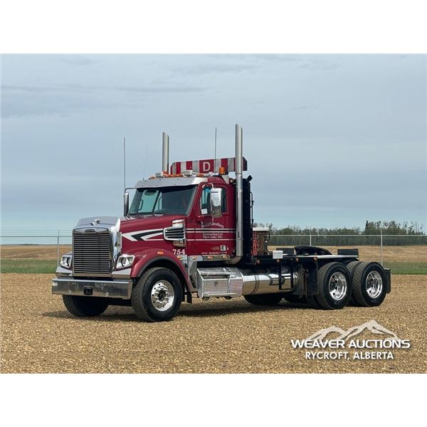 2013 FREIGHTLINER CORONADO SD T/A WINCH TRACTOR