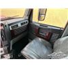 Image 9 : 2016 FREIGHTLINER 122SD TRI DRIVE TRUCK TRACTOR