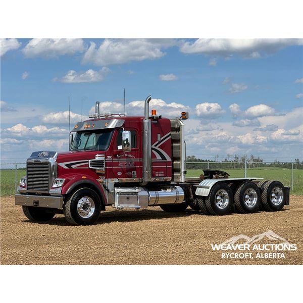 2015 FREIGHTLINER 122SD TRI DRIVE TRUCK TRACTOR
