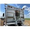 Image 62 : 2015 FREIGHTLINER 122SD TRI DRIVE TRUCK TRACTOR