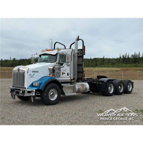 2014 KENWORTH T800 TRI DRIVE LOG TRUCK