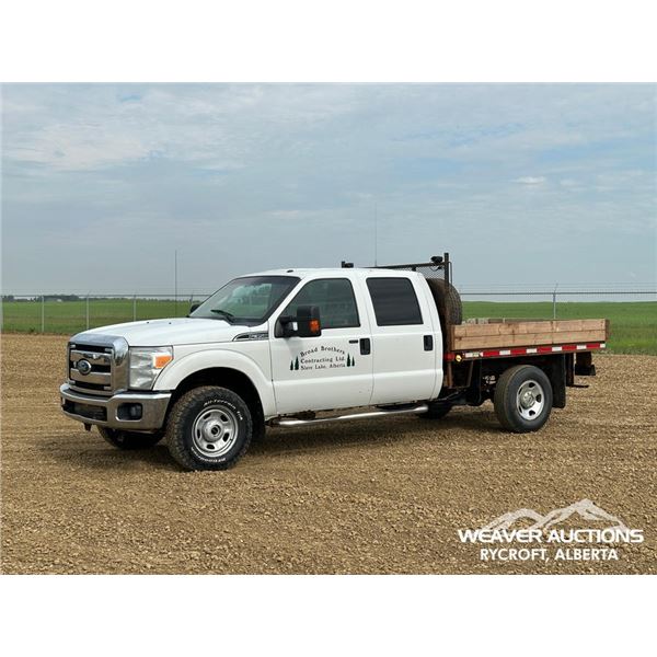 2011 FORD F350 XLT CREW CAB FLATBED TRUCK
