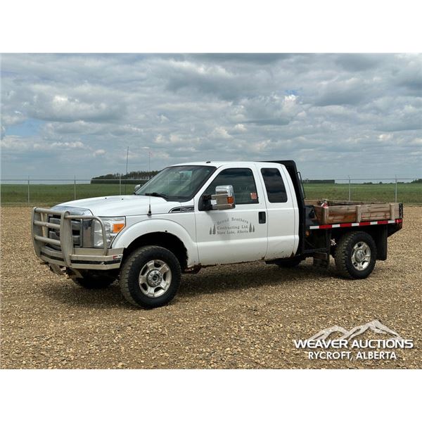 2011 FORD F250 XLT EXTENDED CAB FLATBED TRUCK