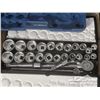 Image 4 : 3.5T FLOOR JACK, (3) SOCKET SETS