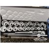 Image 5 : 3.5T FLOOR JACK, (3) SOCKET SETS