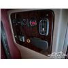 Image 25 : 2010 PETERBILT 388 T/A SLEEPER TRUCK TRACTOR