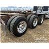 Image 55 : 2016 FREIGHTLINER 122SD TRI DRIVE SLEEPER TRUCK