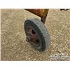 Image 18 : DIKA 5 WHEEL ROOT RAKE