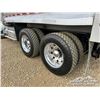 Image 40 : 2015 KENWORTH T800 T/A DUMP TRUCK