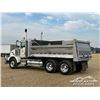 Image 4 : 2015 KENWORTH T800 T/A DUMP TRUCK