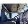 Image 65 : 2016 KENWORTH T800 T/A DUMP TRUCK