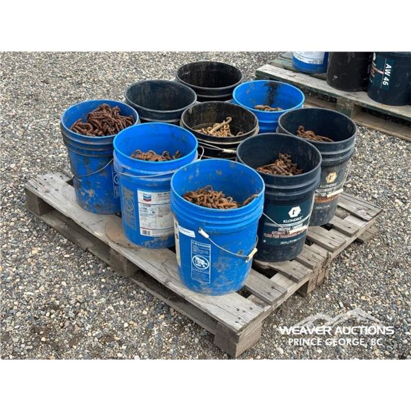 TRUCK TIRE CHAINS