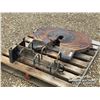 Image 1 : TRUCK FIFTH WHEEL & CHAIN HANGER
