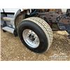 Image 34 : 2006 KENWORTH T800 T/A SLEEPER WINCH TRACTOR