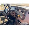 Image 56 : 2002 STERLING ACTERRA S/A BOOM TRUCK