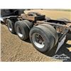 Image 48 : 2005 KENWORTH T800 TRI DRIVE SLEEPER TRUCK TRACTOR