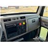 Image 9 : 2015 PETERBILT 348 T/A WATER TRUCK