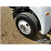 Image 32 : 2006 PETERBILT 335 T/A WATER TRUCK