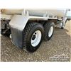 Image 38 : 2006 PETERBILT 335 T/A WATER TRUCK