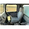 Image 8 : 2006 PETERBILT 335 T/A WATER TRUCK