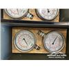 Image 11 : ANALOG PRESSURE GAUGES
