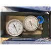 Image 7 : ANALOG PRESSURE GAUGES