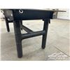 Image 9 : HD SHOP TABLE