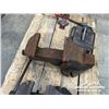 Image 4 : BENCH VISE