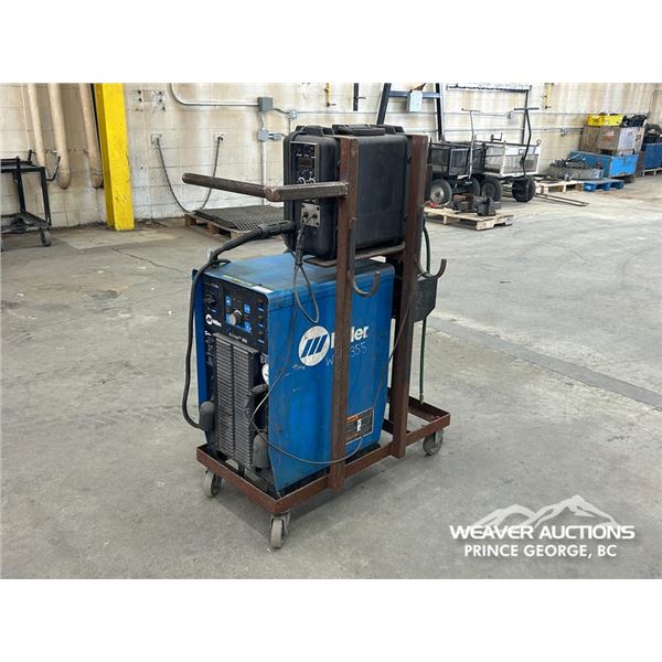 MILLER AXCESS 450 & SUITCASE 12RC 24 WIRE FEED