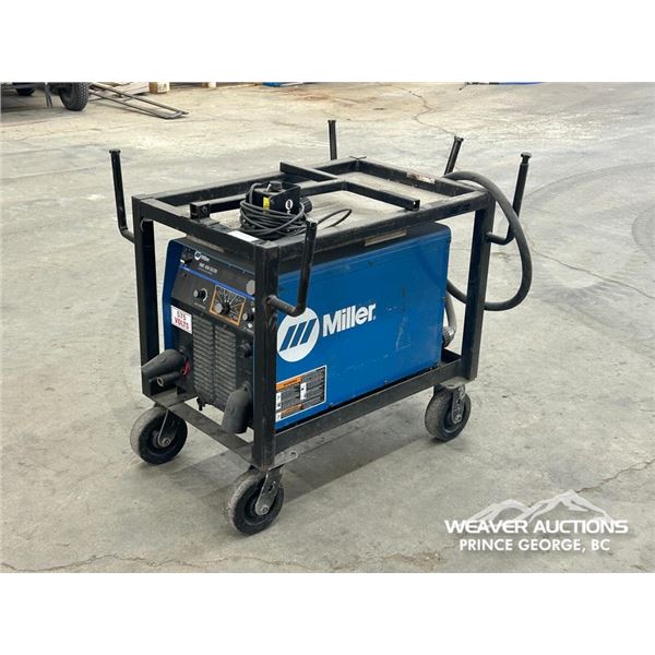 MILLER XMT 456 CC/CV WELDER