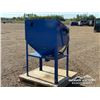 Image 3 : SAND/GLASS BEADER CABINET