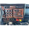 Image 14 : 2005 KENWORTH T800B TRI DRIVE WINCH TRACTOR