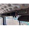Image 27 : 2005 KENWORTH T800B TRI DRIVE WINCH TRACTOR